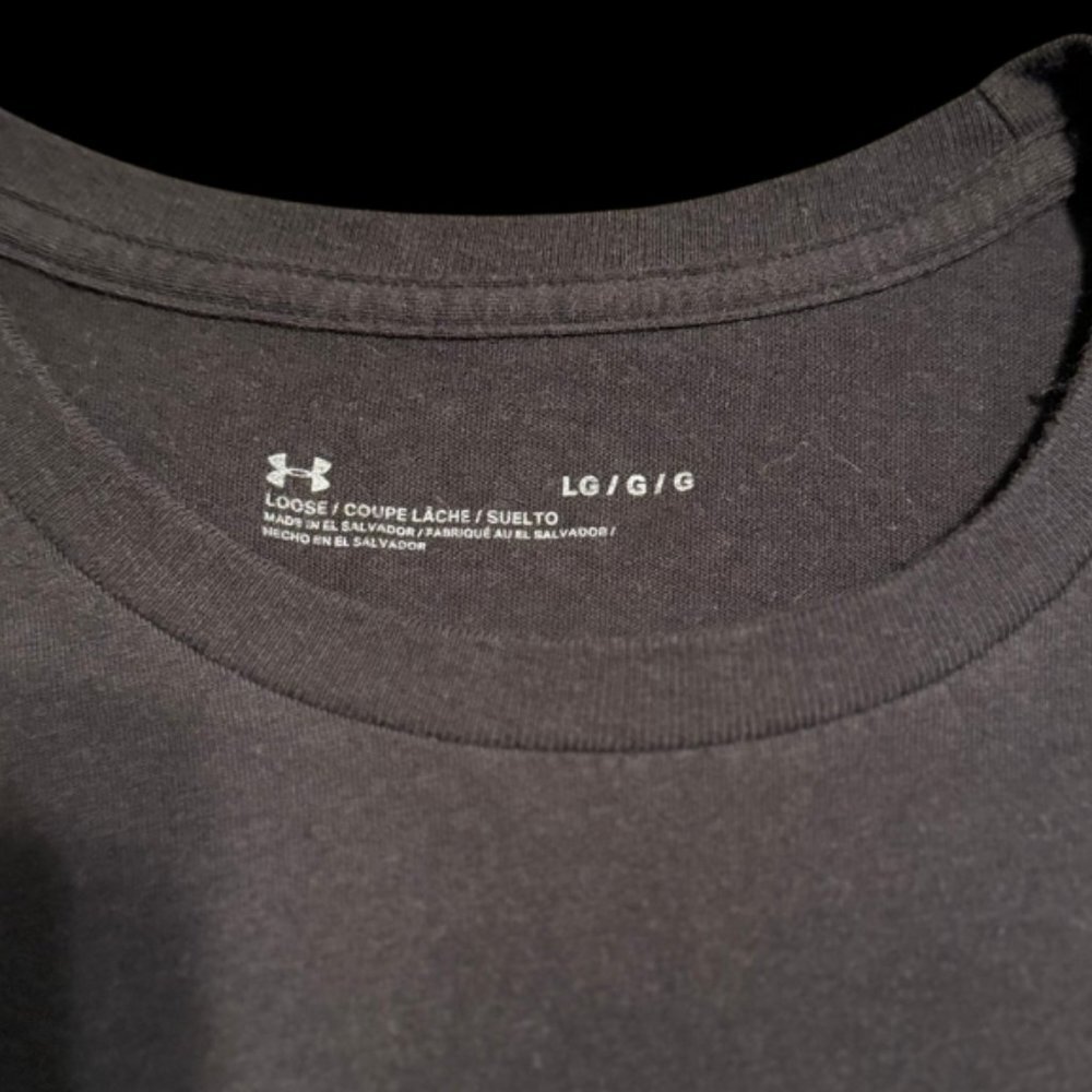Under Armour Athletic T-shirt Black (Large) - Picture 4 of 4